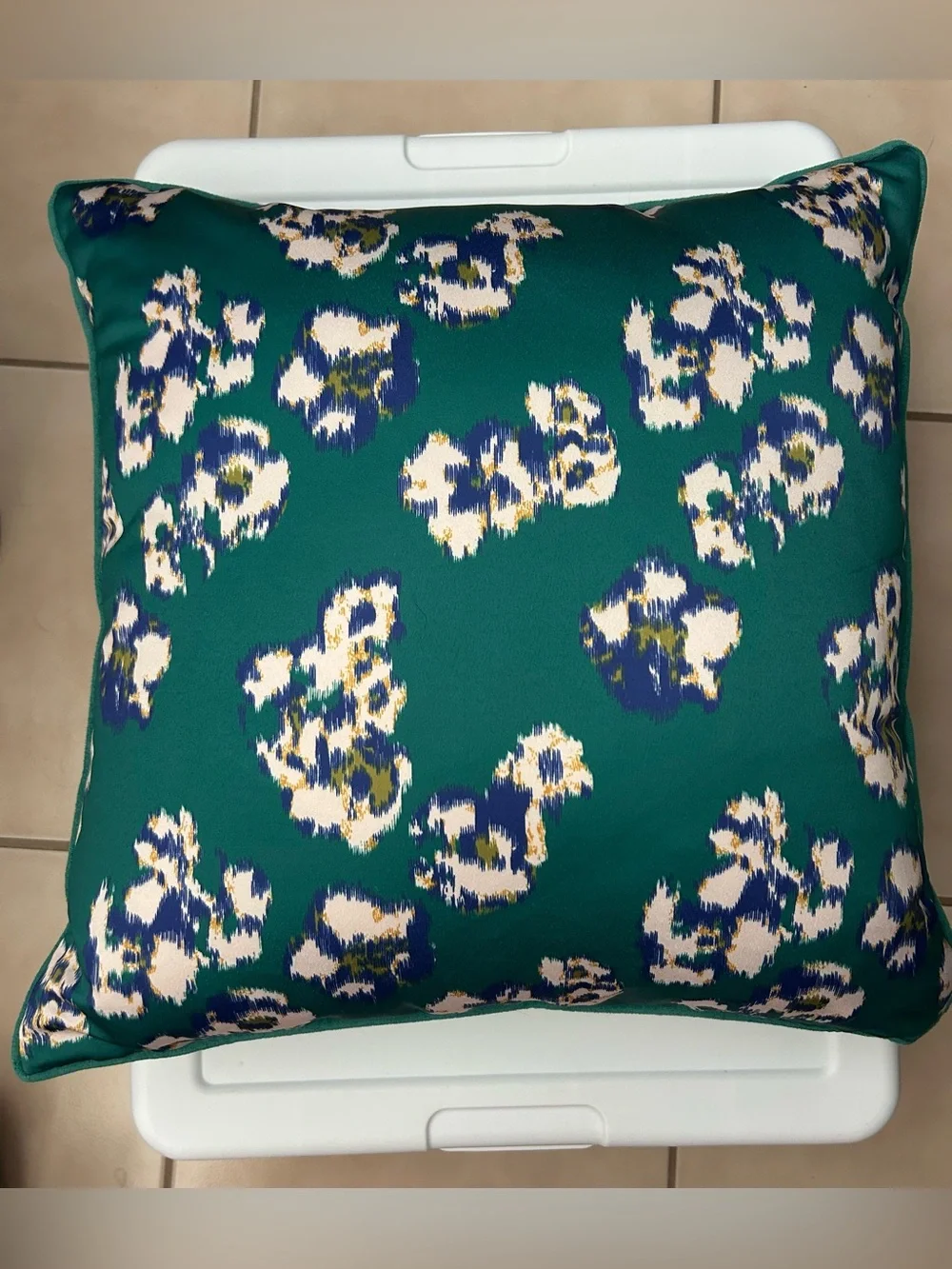 Threshold reversible throw